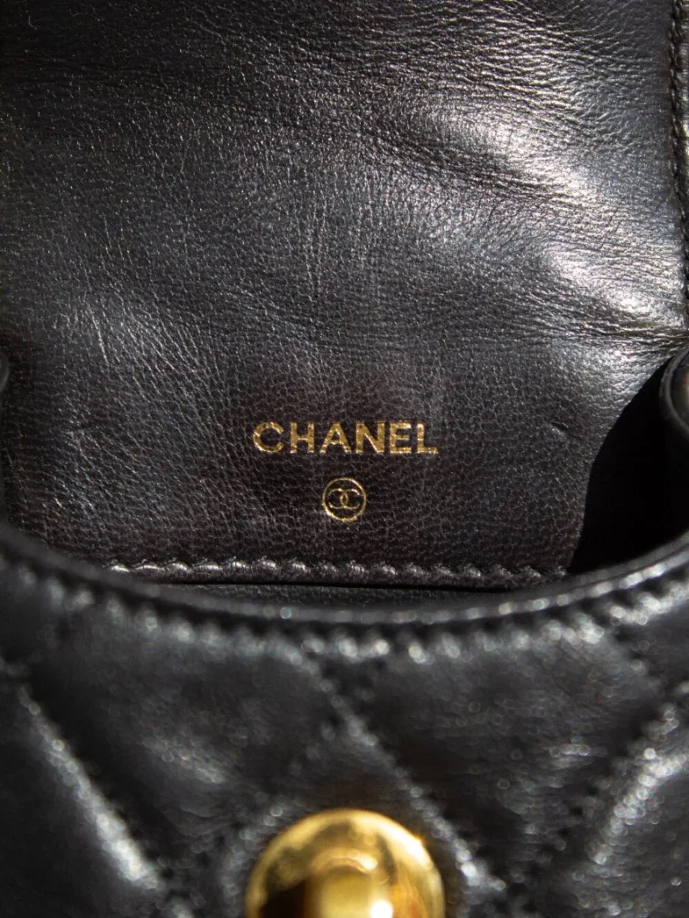 Chanel Vintage 1996 Black Lambskin Leather 24K Gold CC Turnlock 90s Phone Holder